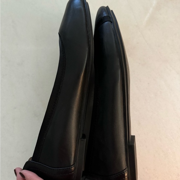 Vionic Ballet Flats - Picture 2 of 6